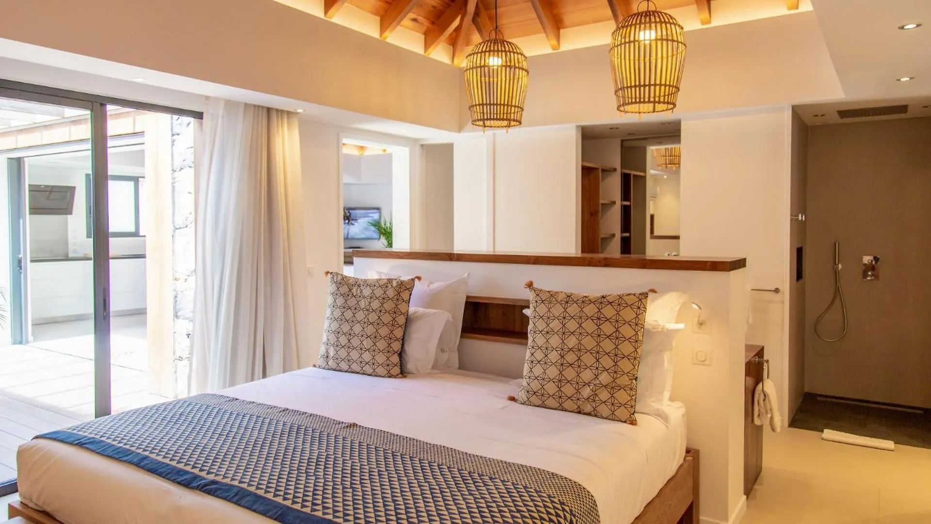 Beachfront Villa Furnished With Utmost Comfort St. Barthelemy Saint Barthélemy